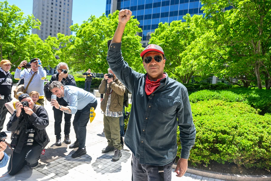 Tom Morello at Hands of NYC Rally at 26 Federal Plaza