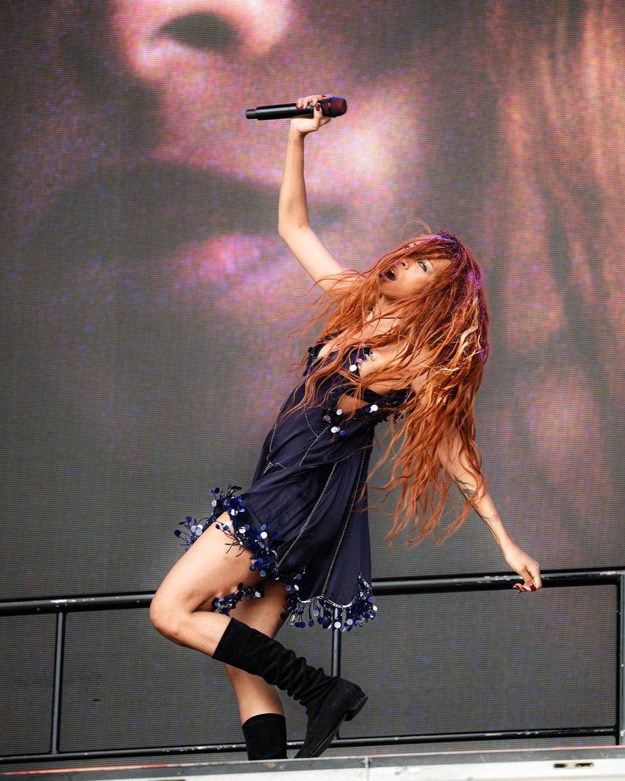 Ravyn Lenae at Governors Ball 2026