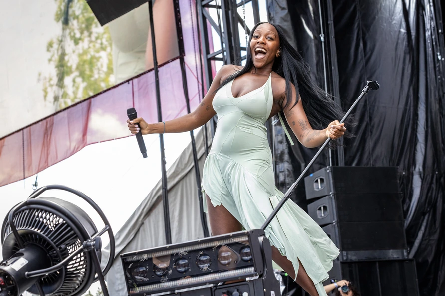 Rachel Chinouriri at Governors Ball 2026
