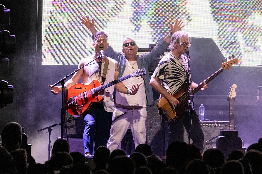 Broken Social Scene at Brooklyn Paramount