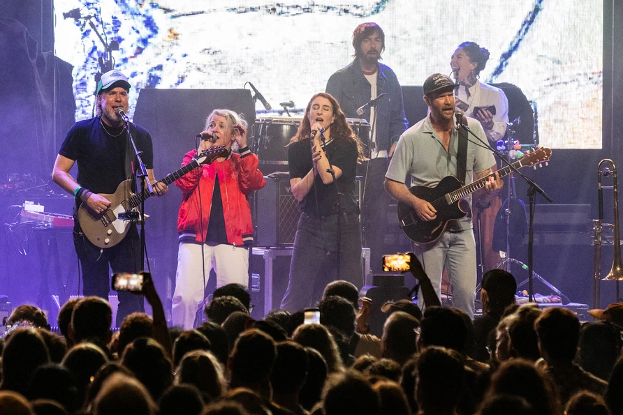 Broken Social Scene at Brooklyn Paramount