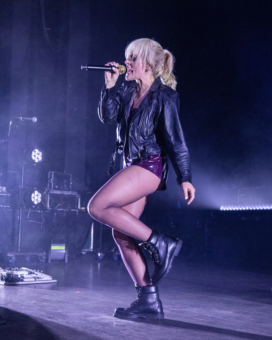 Metric at Brooklyn Paramount