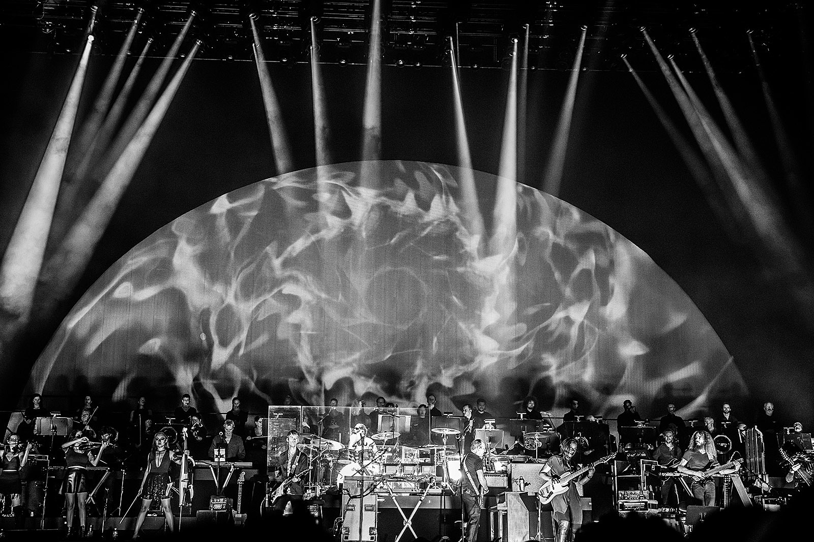 Hans Zimmer @ Radio City Music Hall night 1 (pics, video)