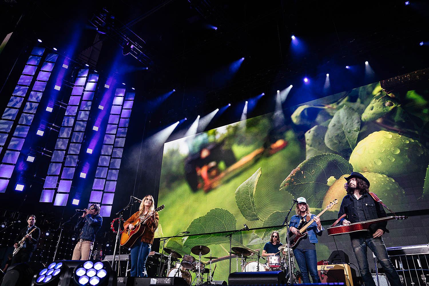Farm Aid 2018 in pics (Willie Nelson, Neil Young, Kacey Musgraves, more)