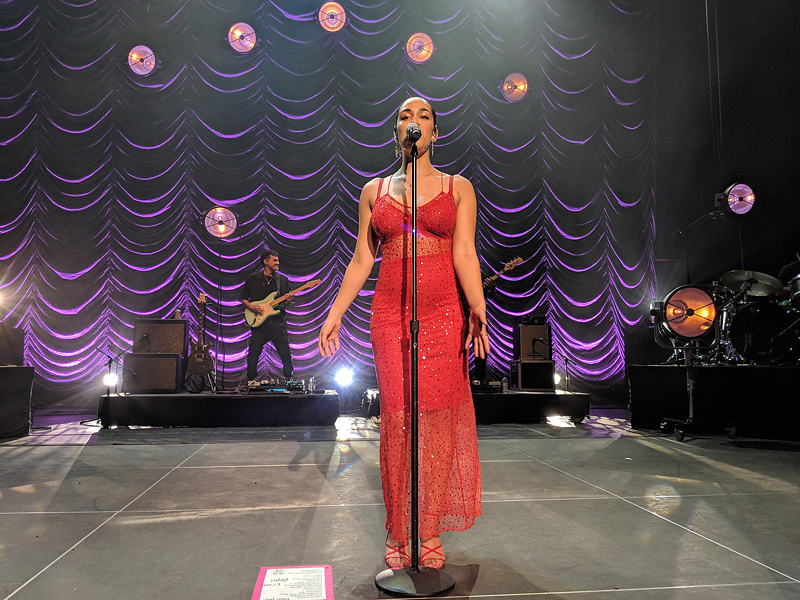 jorja smith red dress Jorja Smith Performs Entire 'Be Right Back' Project for Vevo