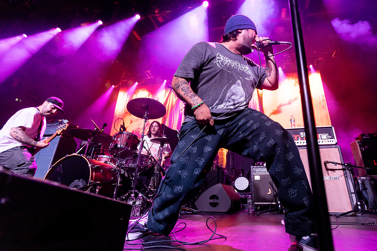 Turnstile Fallon Turnstile took over NYC for 2 shows, 1 w/ surprise guest Blood Orange ...
