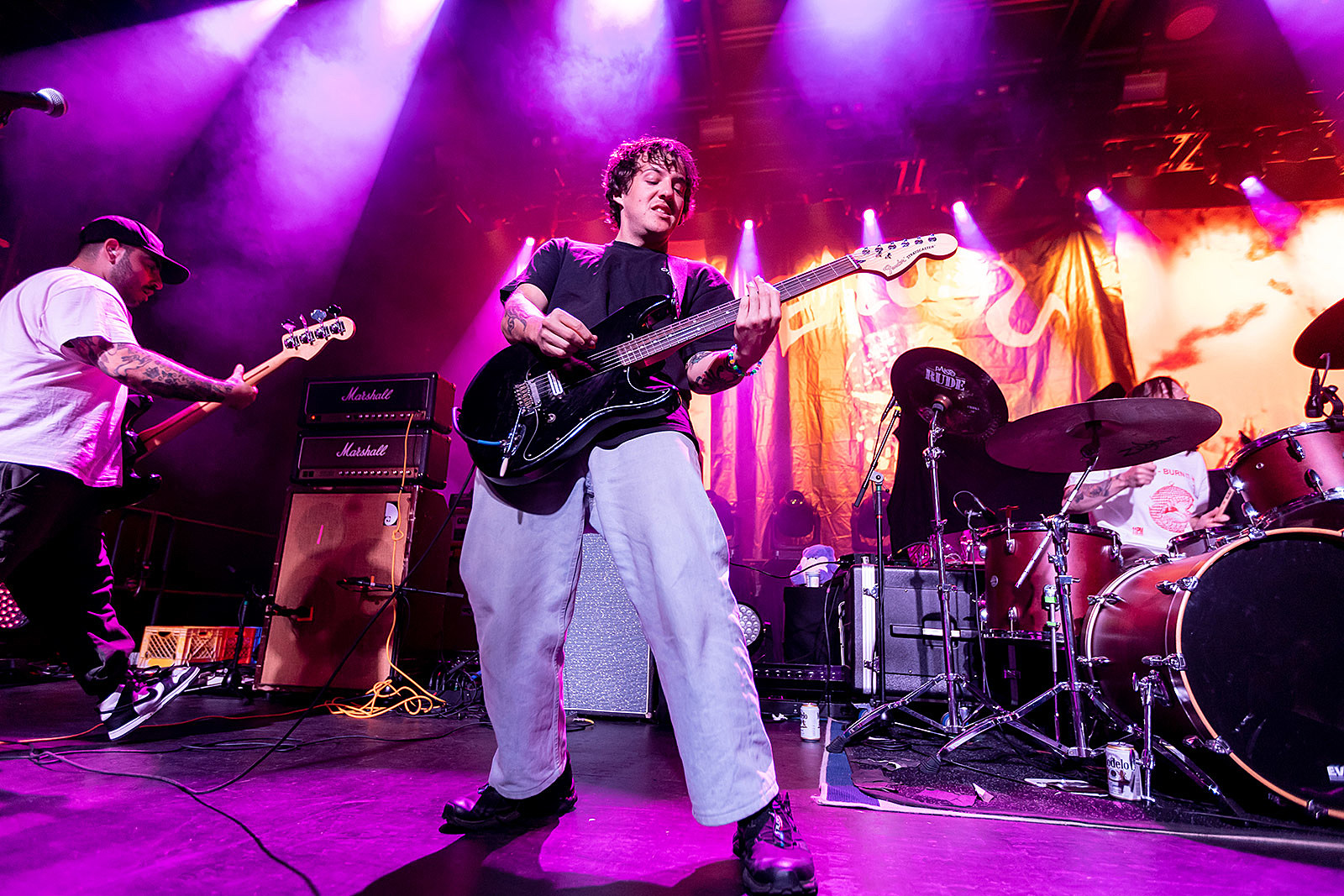 Turnstile Fallon Turnstile took over NYC for 2 shows, 1 w/ surprise guest Blood Orange ...
