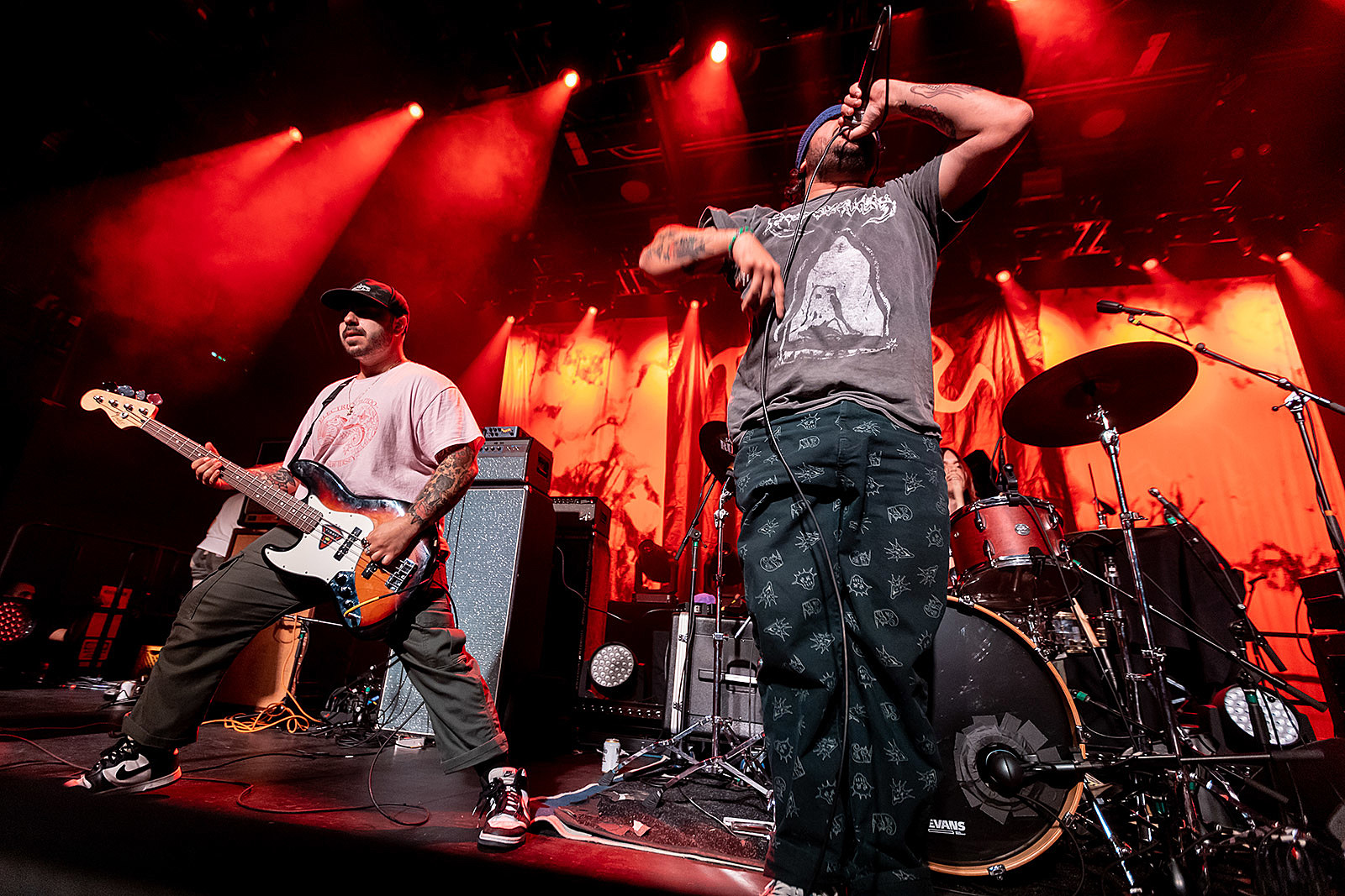 Turnstile Fallon Turnstile took over NYC for 2 shows, 1 w/ surprise guest Blood Orange ...