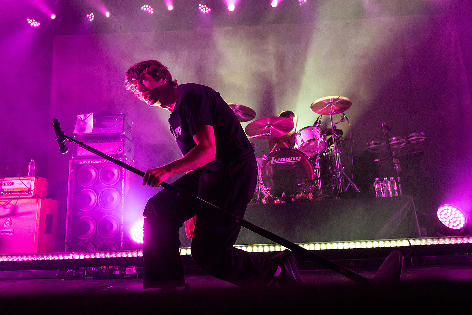 Turnstile Fallon Turnstile took over NYC for 2 shows, 1 w/ surprise guest Blood Orange ...