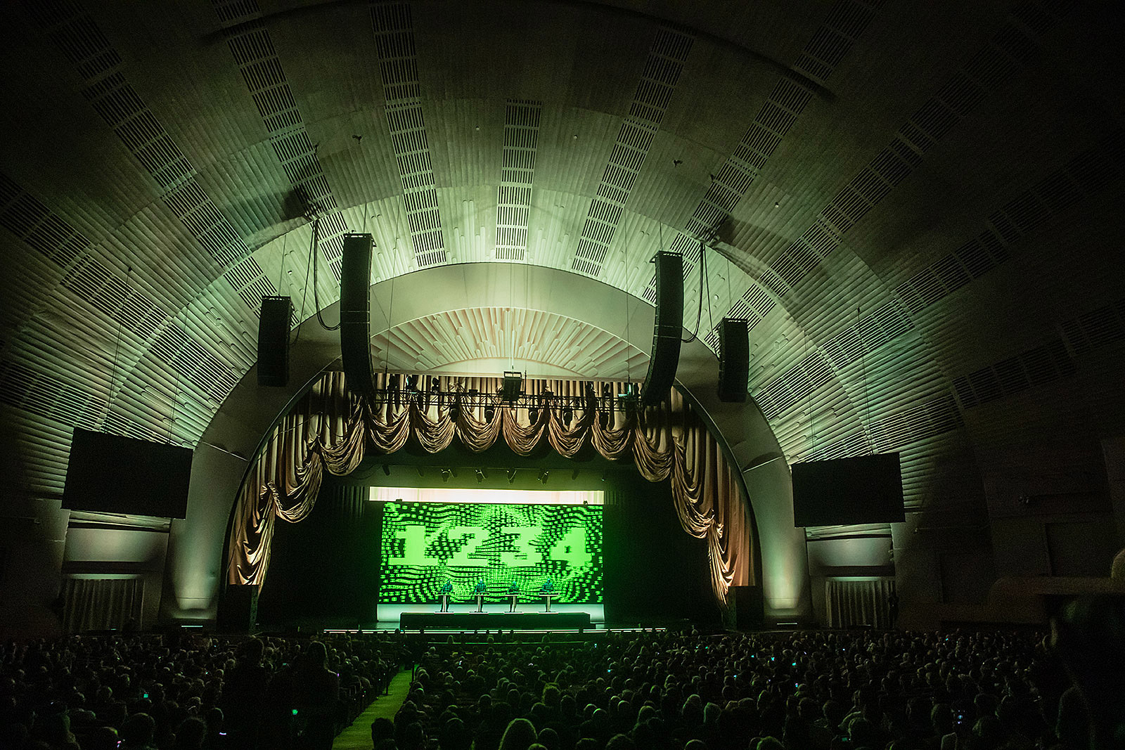Kraftwerk brought their 3-D tour to Radio City Music Hall (pics