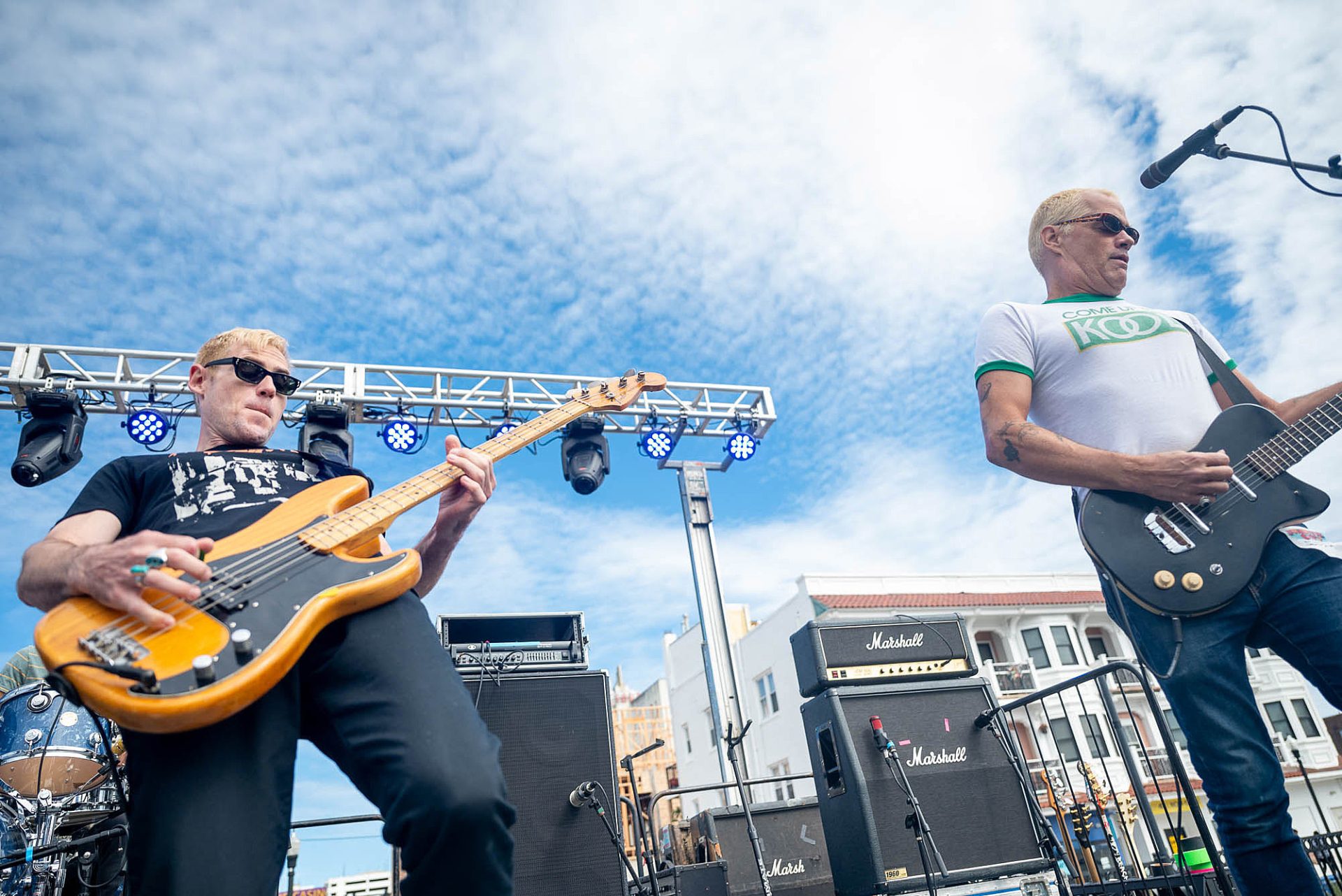 Frantic City pics & review: Yo La Tengo, Snail Mail, Samiam, Bouncing ...
