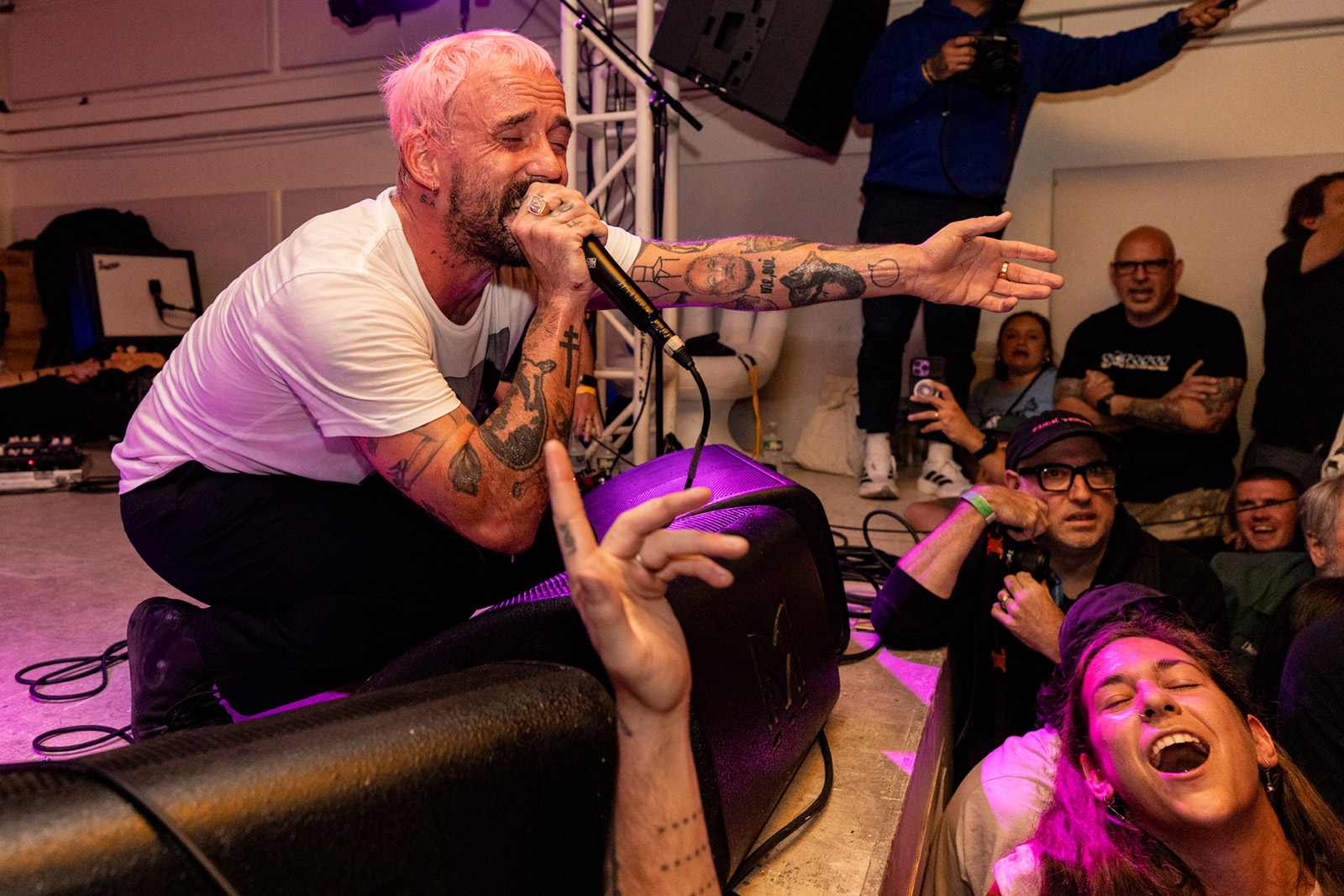 IDLES at NIght Club 101