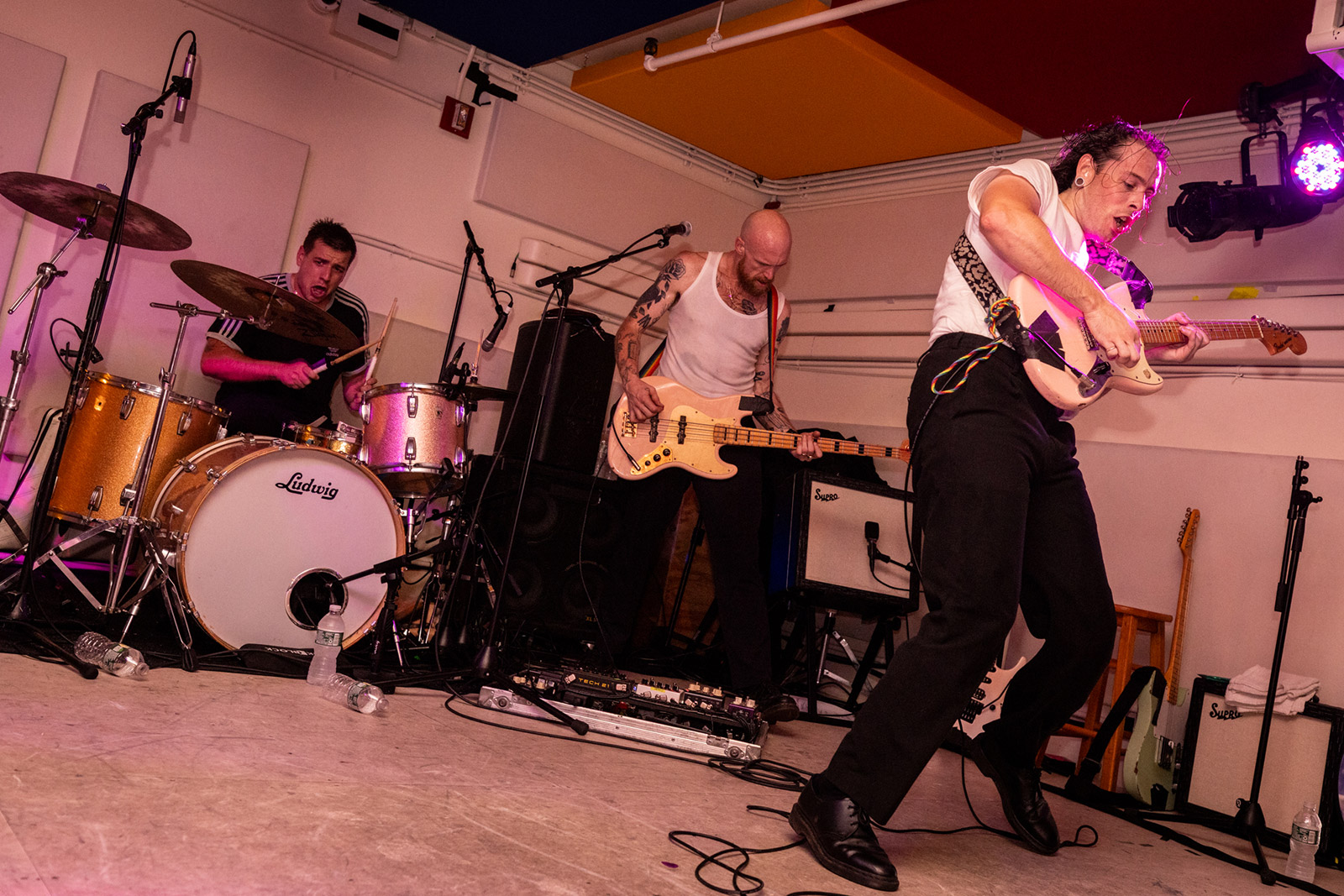 IDLES at NIght Club 101