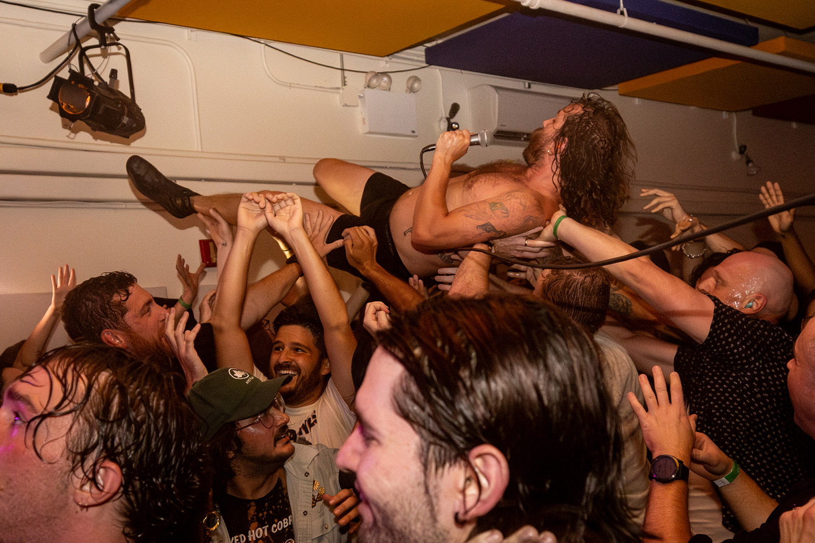 IDLES at NIght Club 101