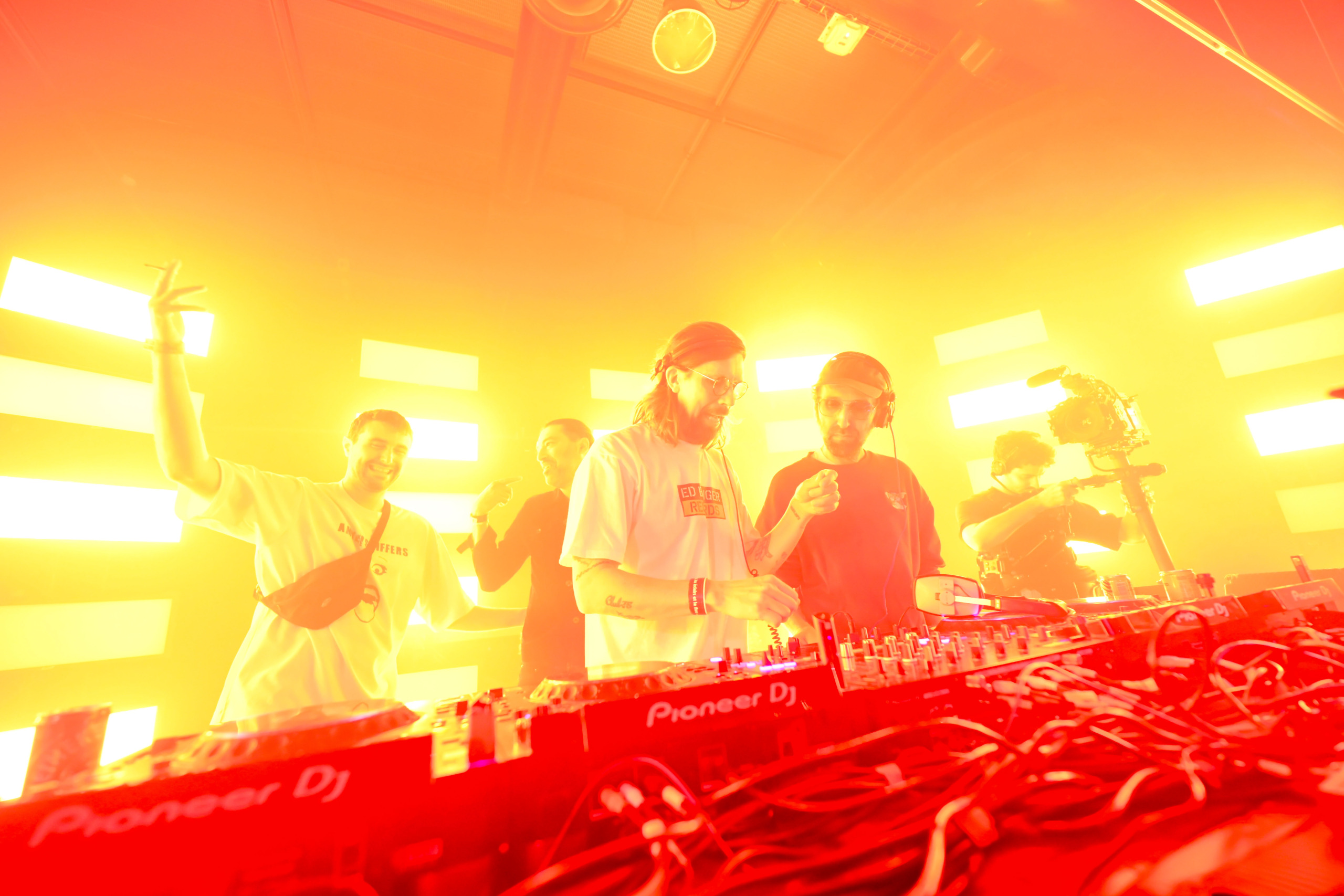 Watch Daft Punk’s Thomas Bangalter play his first DJ set in 16 years with Busy P, Fred again.. & Erol Alkan