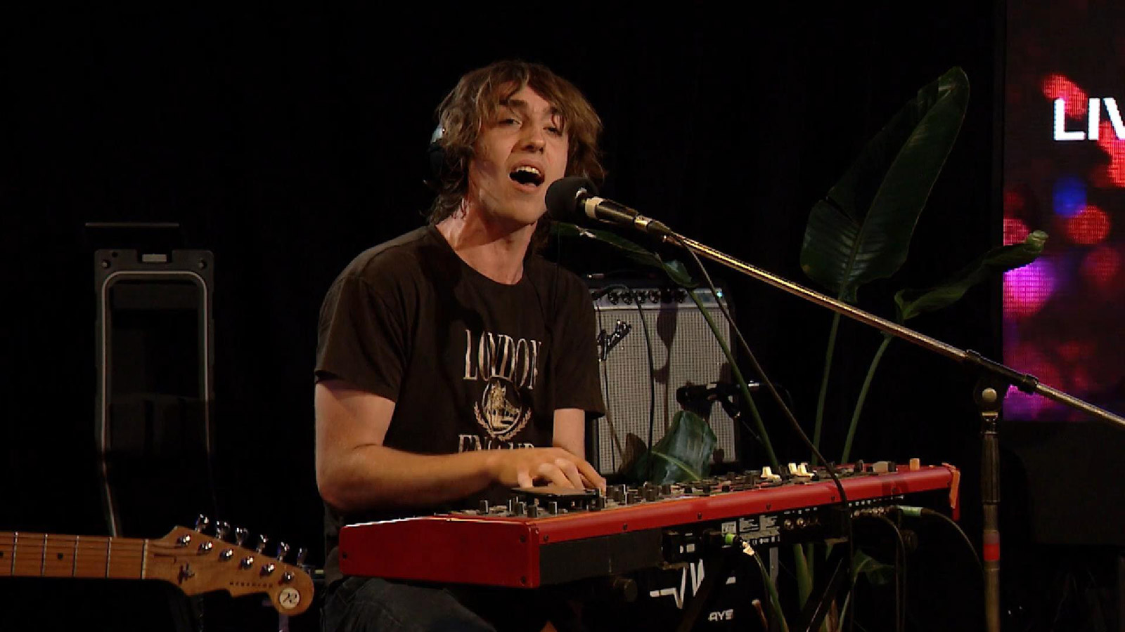 Watch Geese cover New Radicals’ “You Get What You Give” for BBC Radio 1