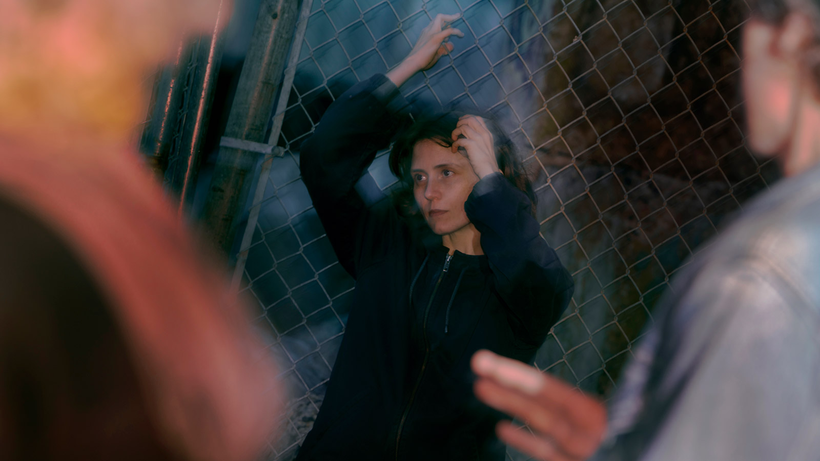 Jana Horn announces new LP, shares “Go on, move your body”