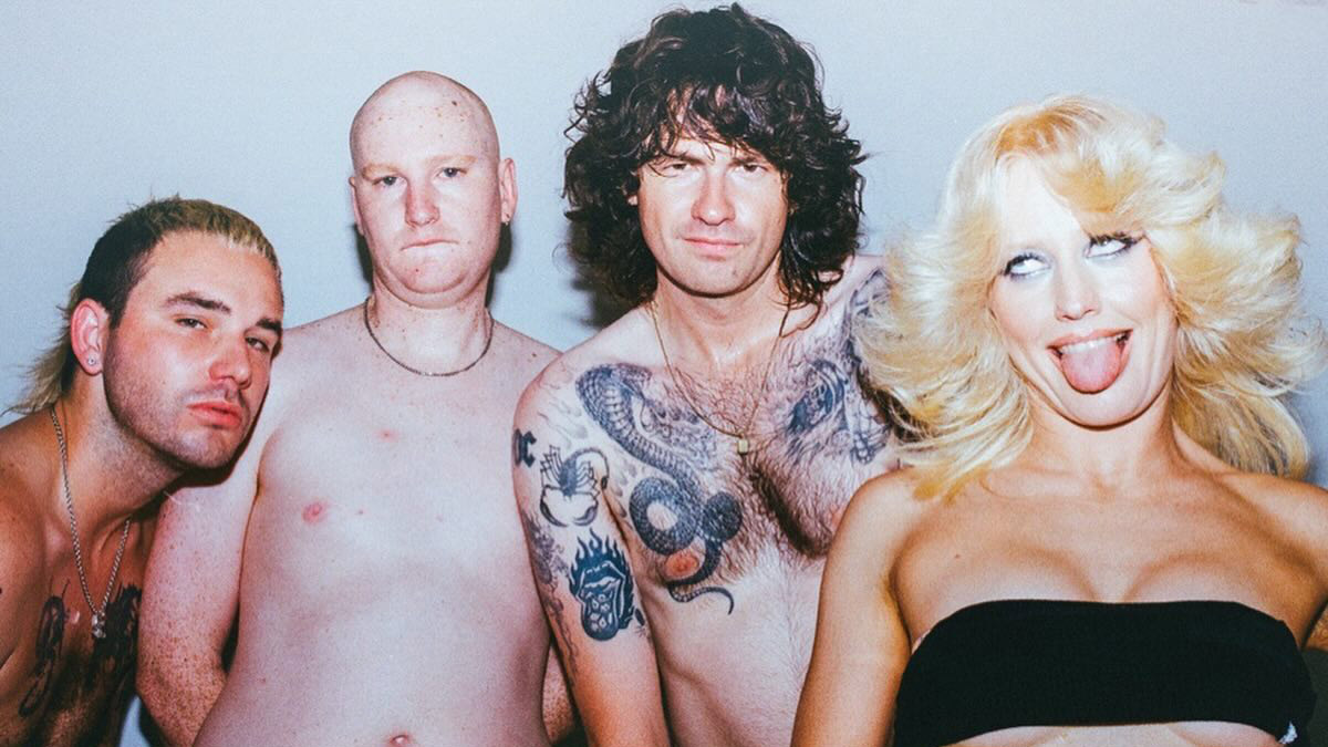 Amyl & The Sniffers invite fans to “have a drink on us” after free Melbourne show cancelled