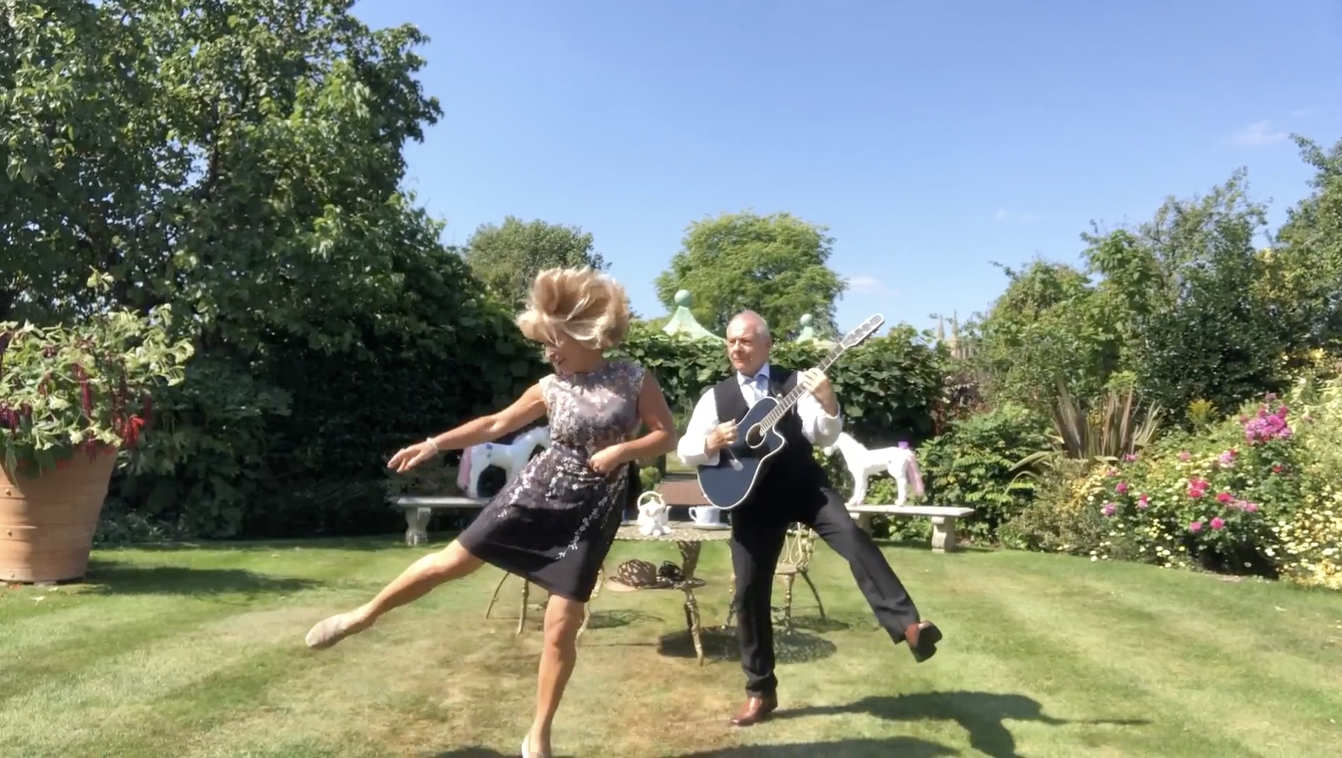 Toyah & Robert Fripp revisit “Tea for Two”