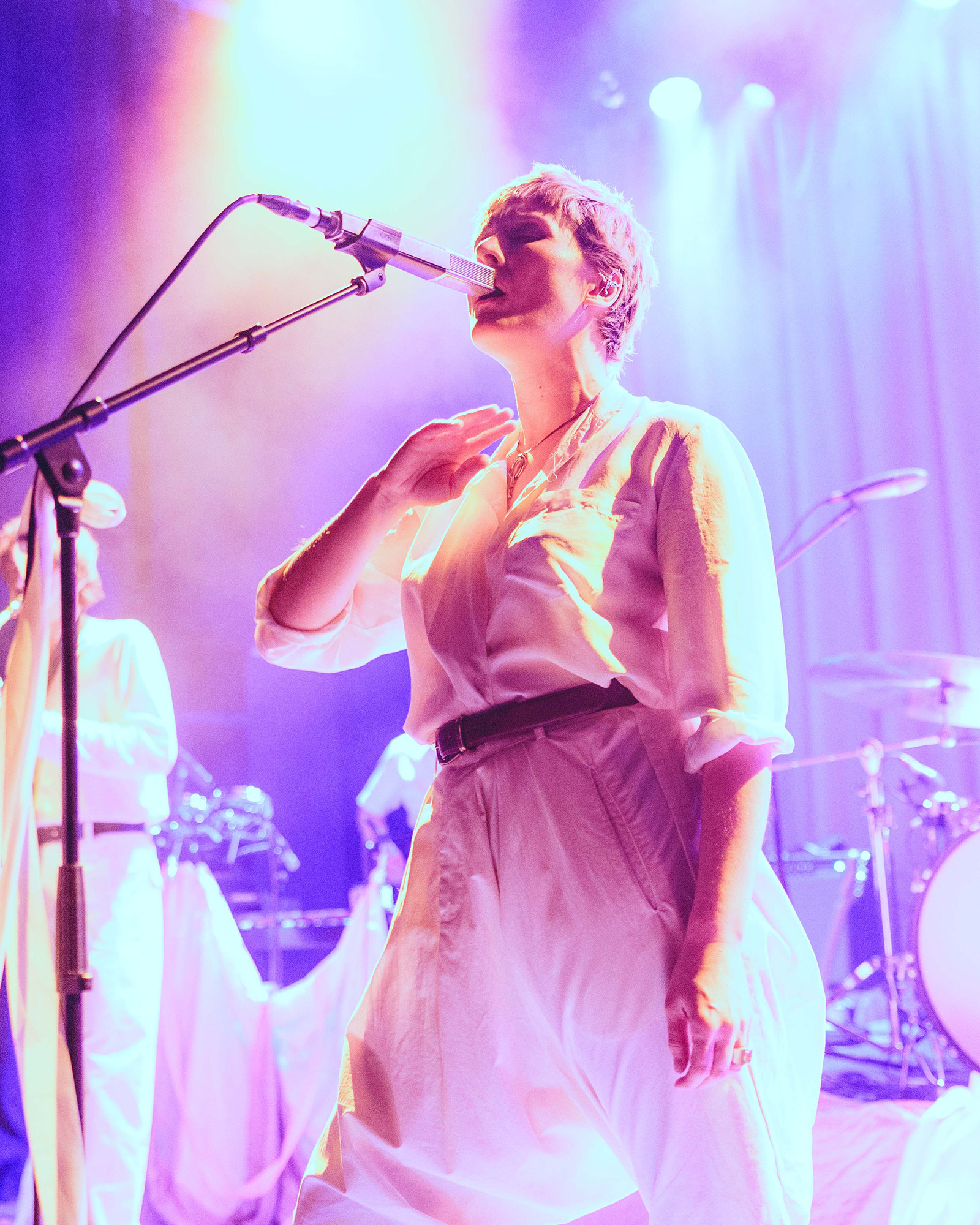 Cate Le Bon brought out St. Vincent at Irving Plaza show with Frances