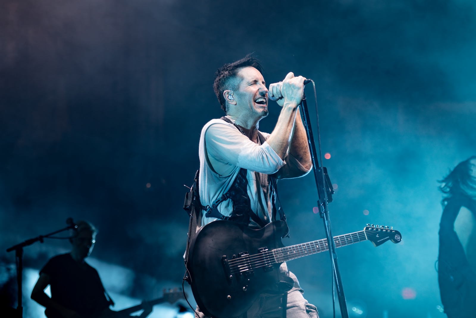 洋楽 Nine Inch Nails Before the Flood 12\" NEW Nine Inch Nails - No Going Back (Official Visualizer) - YouTube