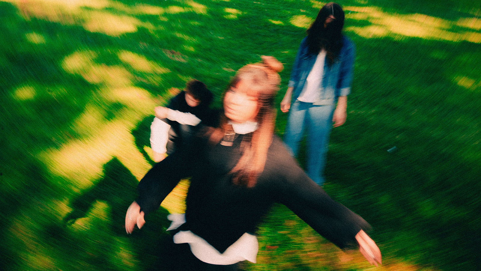 Bedelia (mems Fleshwater, Bad Suns) share new singles “Valley Sadness” & “Tightrope”