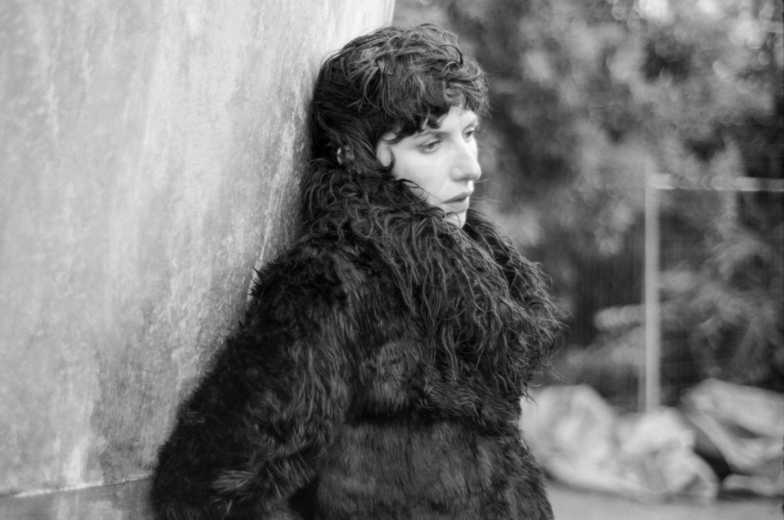 Aldous Harding announces new album ‘Train On The Island,’ shares “One Stop”