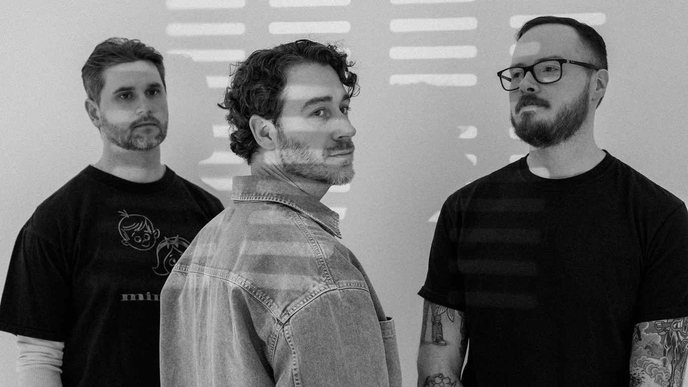 Oakwood announce new album ‘Blurred Away,’ share “A Tangled Mess”