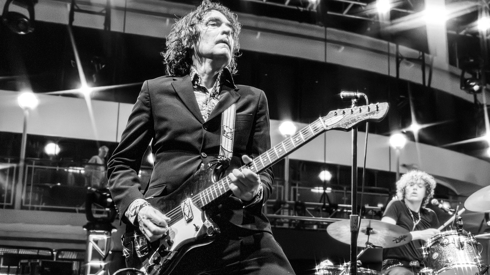 Jon Spencer announces new album, shares “Knock ‘Em Out” ++ pics from Little Steven’s Underground Garage Cruise