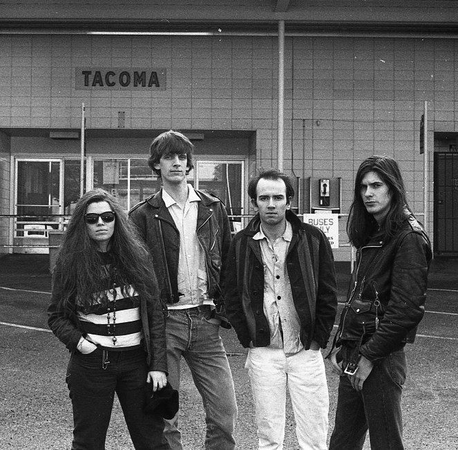 Girl Trouble announce first album 23 years: hear “Make It Mine”