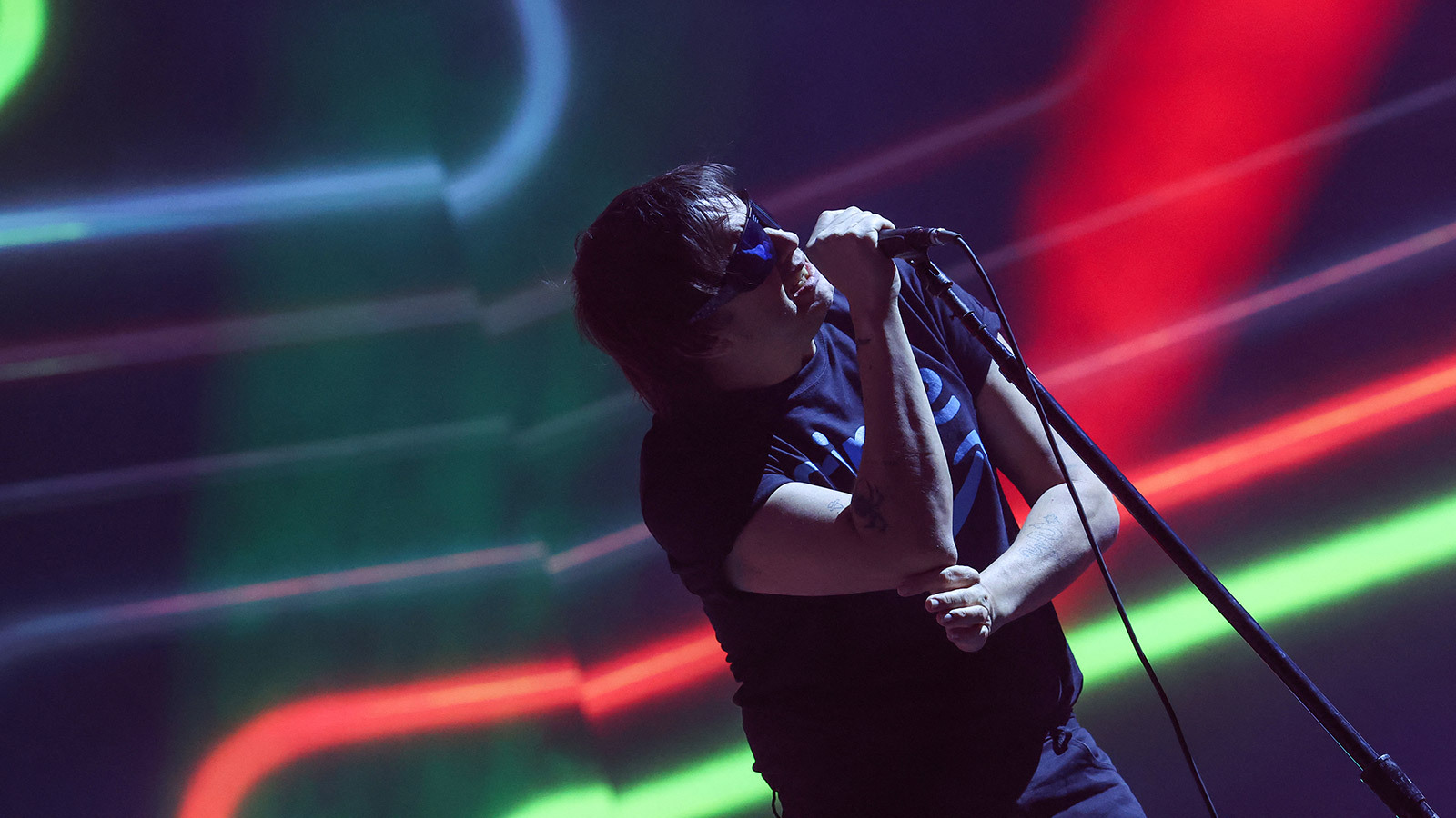 The Strokes announce 2026 world tour w/ Thundercat, Cage the Elephant, Hamilton Leithauser ++ Coachella setlist & video