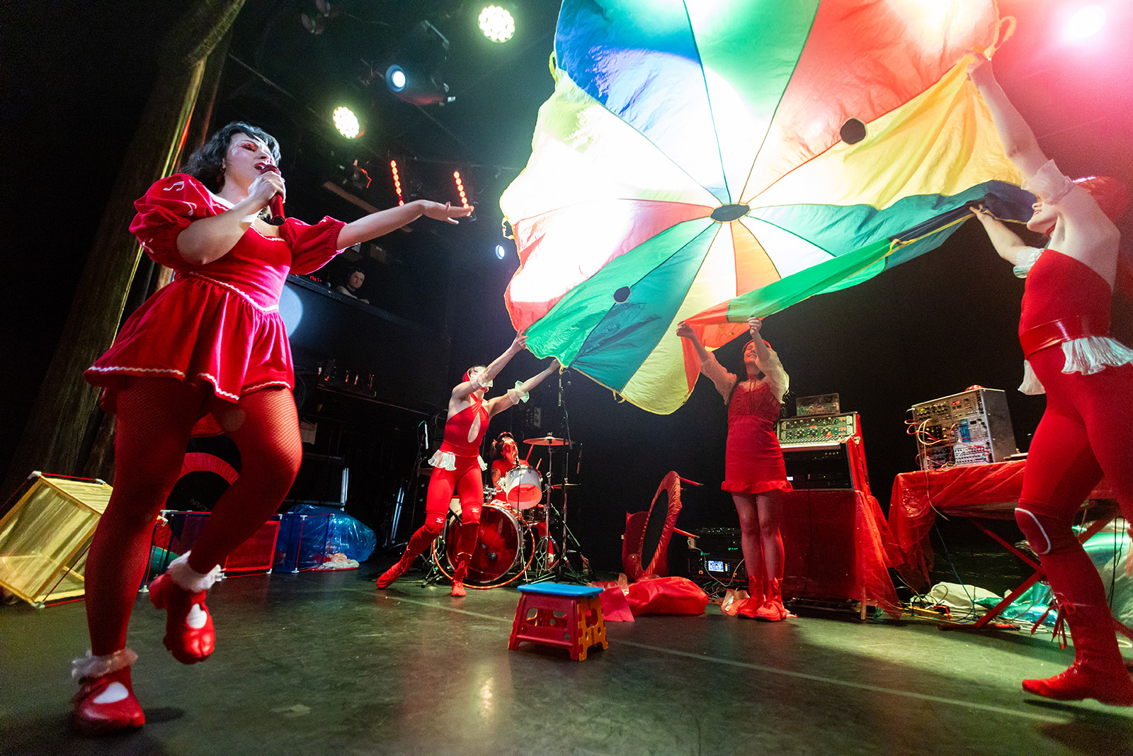 Gelli Haha turned Bowery Ballroom into a Bounce House with whimsical ‘Switcheroo’ show (pics, video)