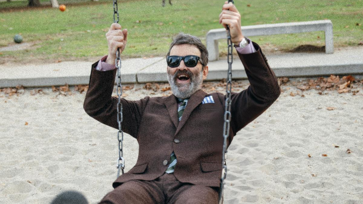 Eels to Release New Album ‘Cookie Happened’ on October 16, Share New Single “Cap in Hand”
