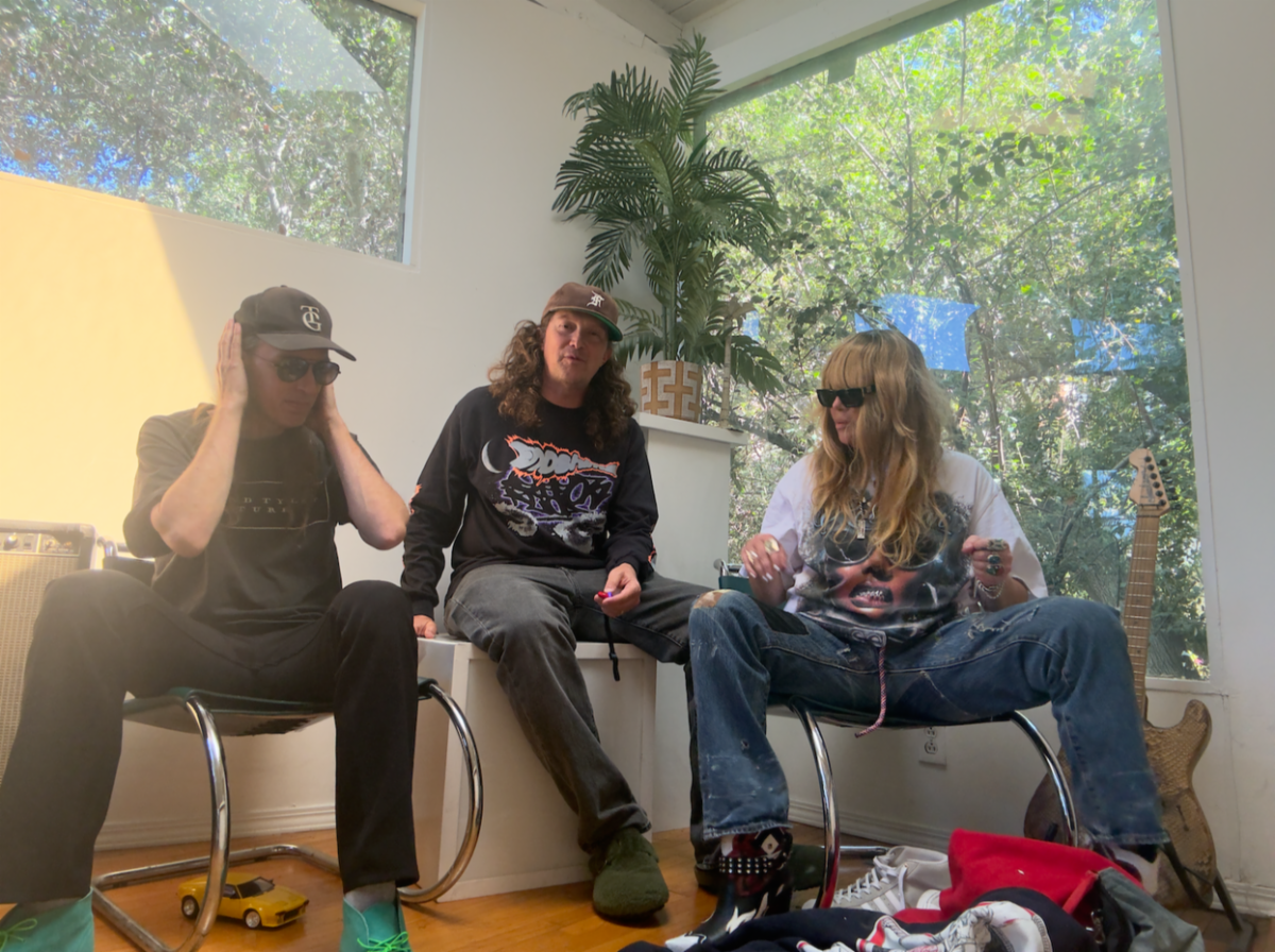 Black Bananas Announce First Album In 12 Years, Release New Single “Turkey Burgers”